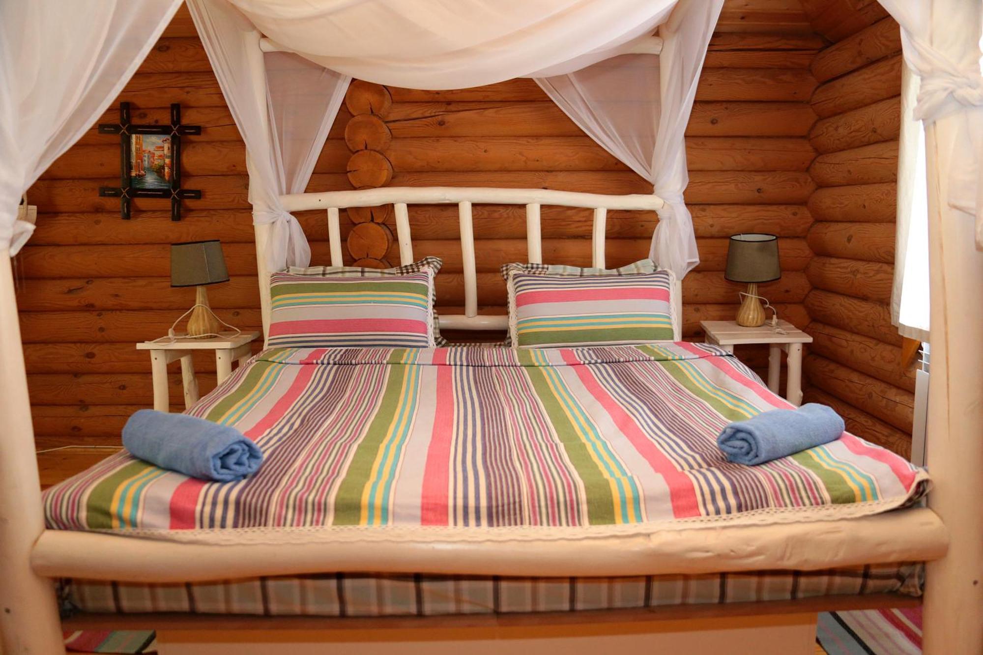 Boutigue Hotel Nebesa Chimgan Exteriör bild