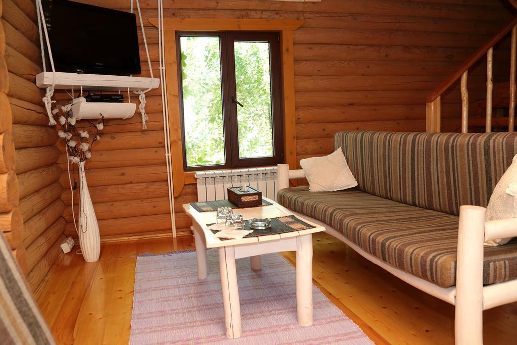 Boutigue Hotel Nebesa Chimgan Exteriör bild
